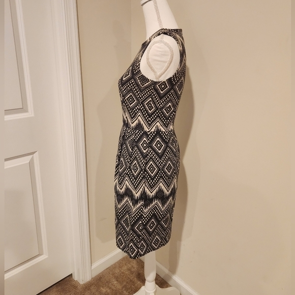 J. Crew Tribal Print Gray and Cream Colored Patterned Dress, size 0 - Picture 9 of 16